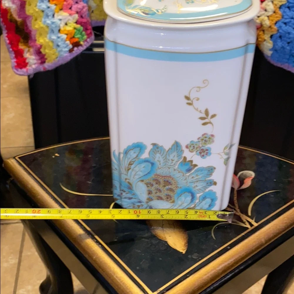 BX50 222 Fifth Eliza Spring Floral Blue fine China Porcelain Container
